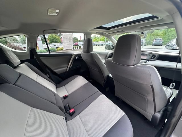 Used 2014 Toyota RAV4 XLE AWD/4WD image 12
