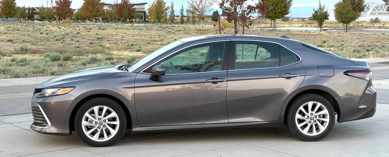 Used 2024 Toyota Camry LE AWD/4WD image 4