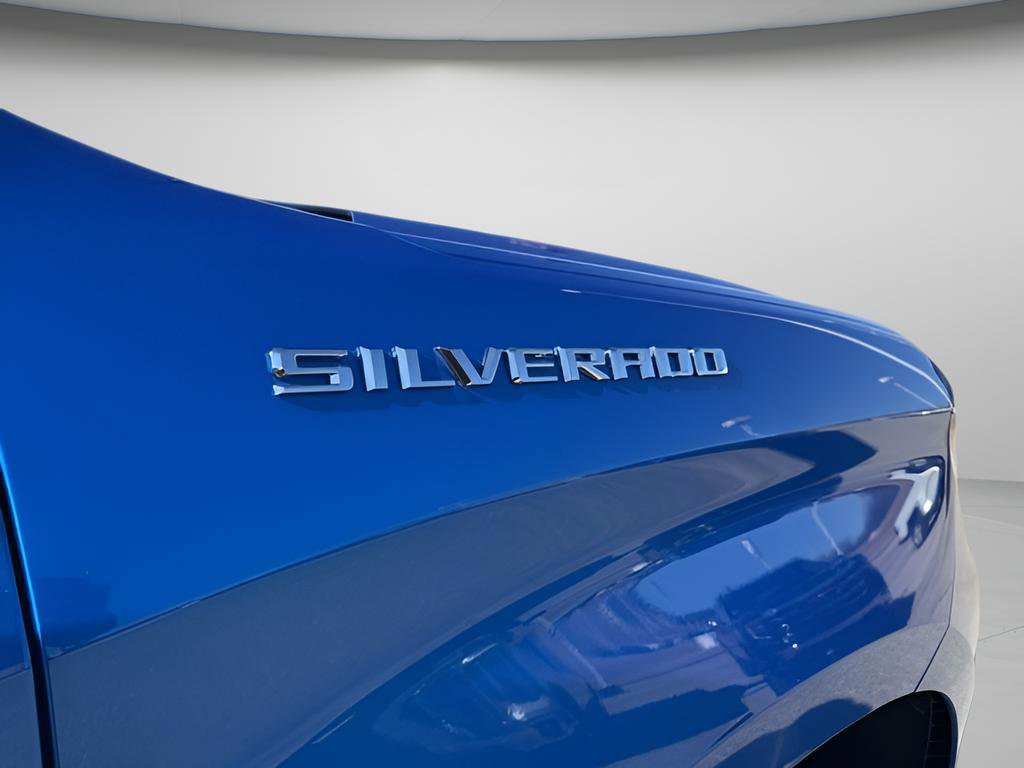 Used 2025 Chevrolet Silverado 1500 LT image 9