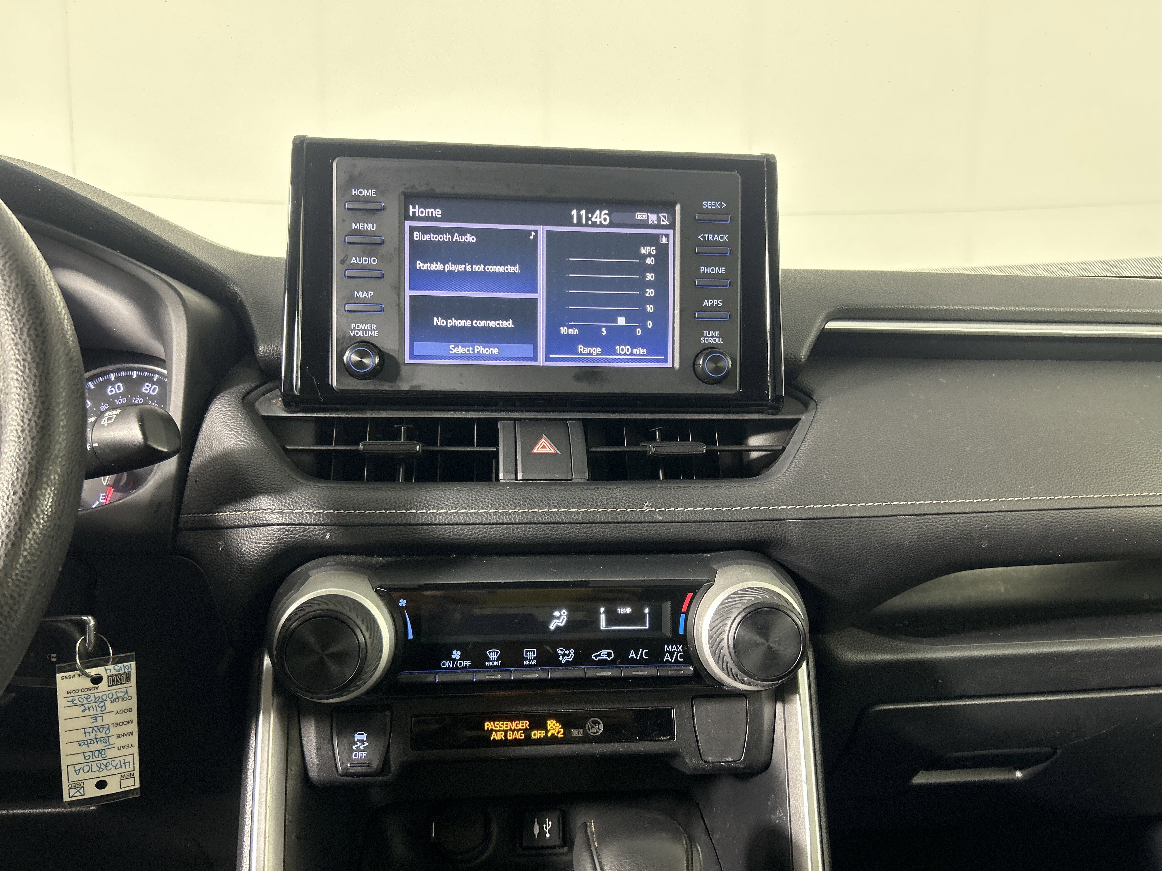 Used 2019 Toyota RAV4 LE image 19