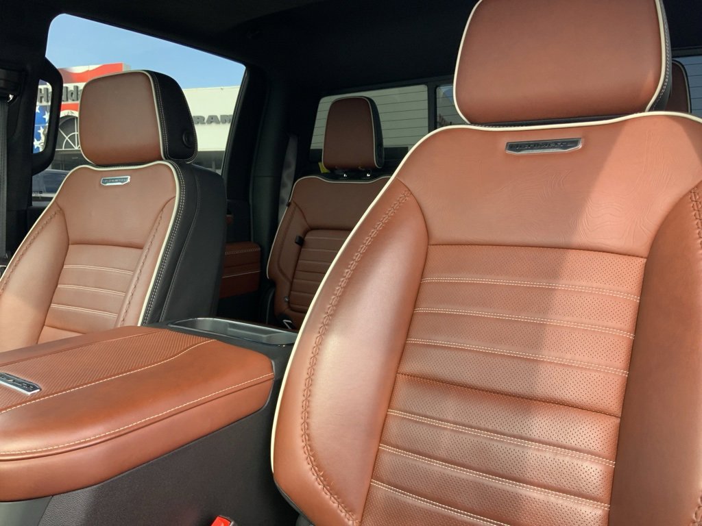 Used 2024 GMC Sierra 2500 Denali Ultimate w/ Max Trailering Package image 18