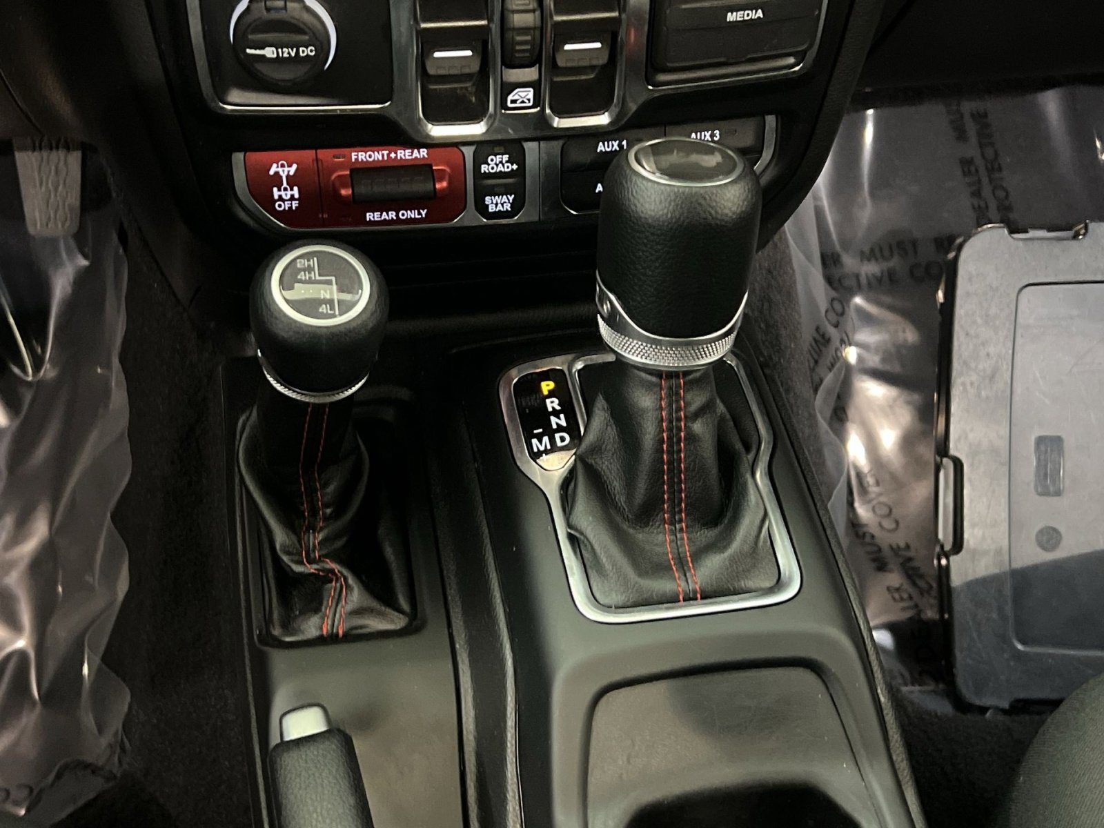 Used 2022 Jeep Wrangler Unlimited Rubicon w/ Cold Weather Group image 20