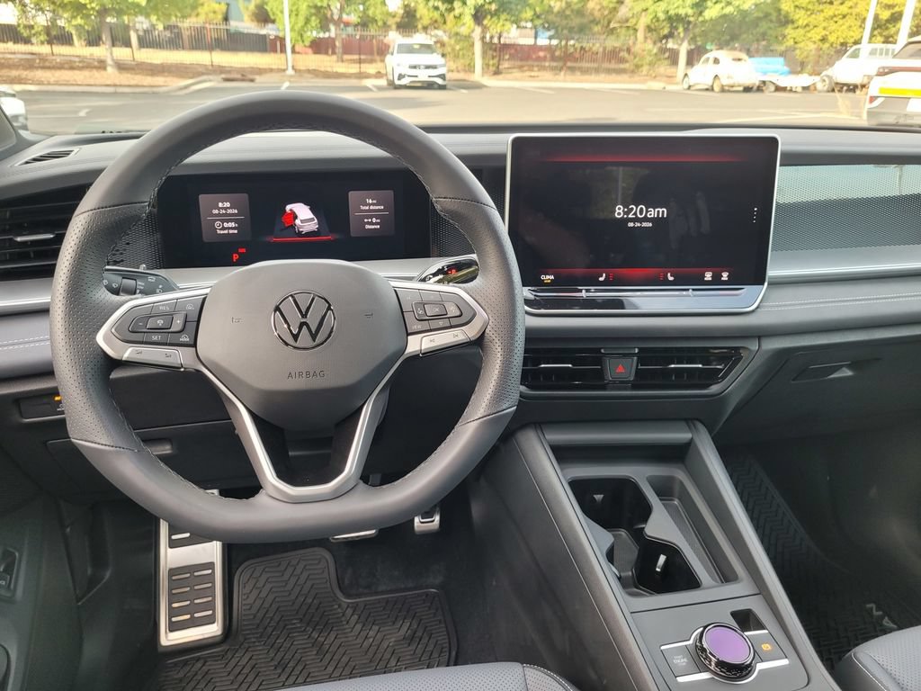 New 2026 Volkswagen Tiguan SE R-Line AWD/4WD image 18