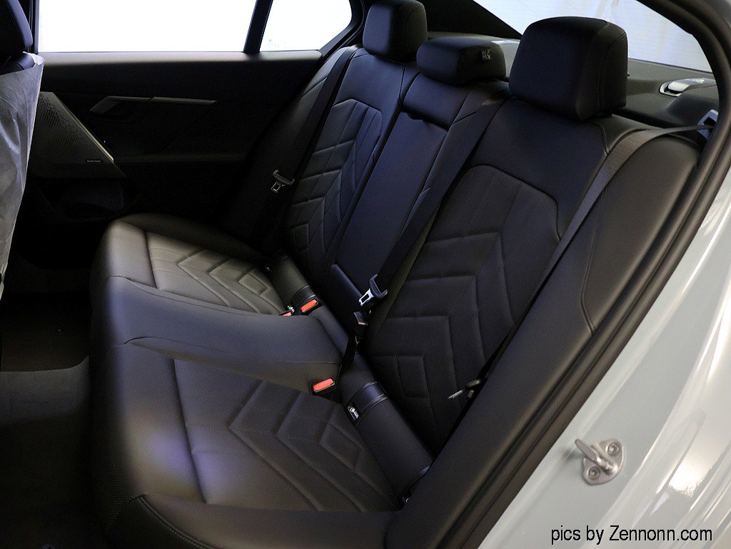 Used 2026 BMW i5 eDrive40 w/ M Sport Package image 12