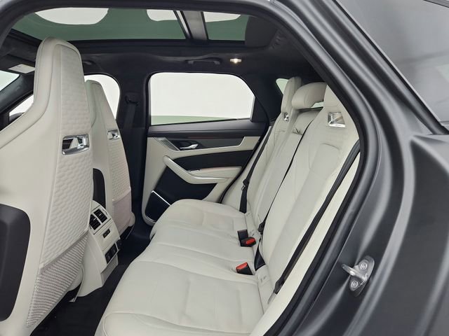 Certified 2026 Jaguar F-PACE SVR image 32
