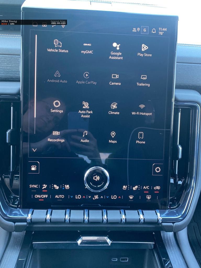 New 2026 GMC Yukon AT4 Ultimate w/ LPO, Floor Liner Package AWD/4WD image 22