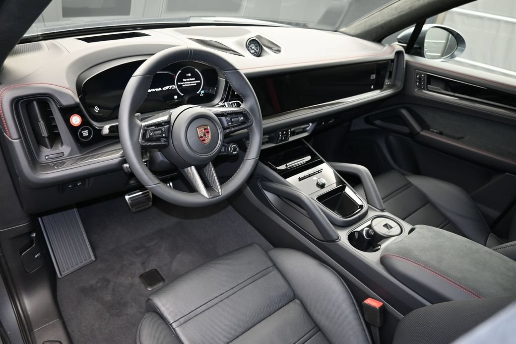New 2026 Porsche Cayenne GTS AWD/4WD image 4