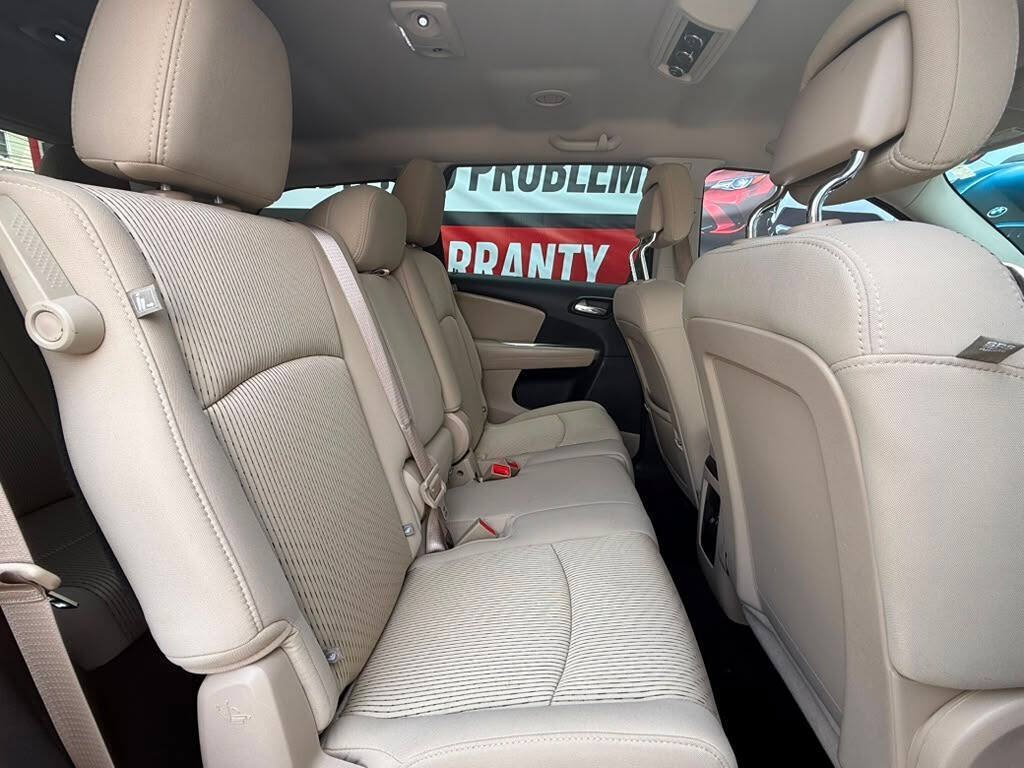 Used 2013 Dodge Journey SXT w/ Flexible Seating Group FWD image 7