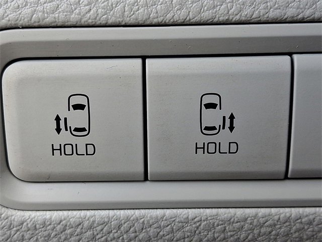 Certified 2024 Kia Carnival LX image 25