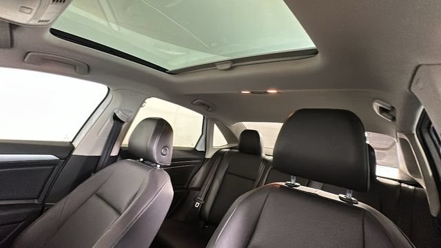 Used 2019 Volkswagen Jetta R-Line FWD image 12