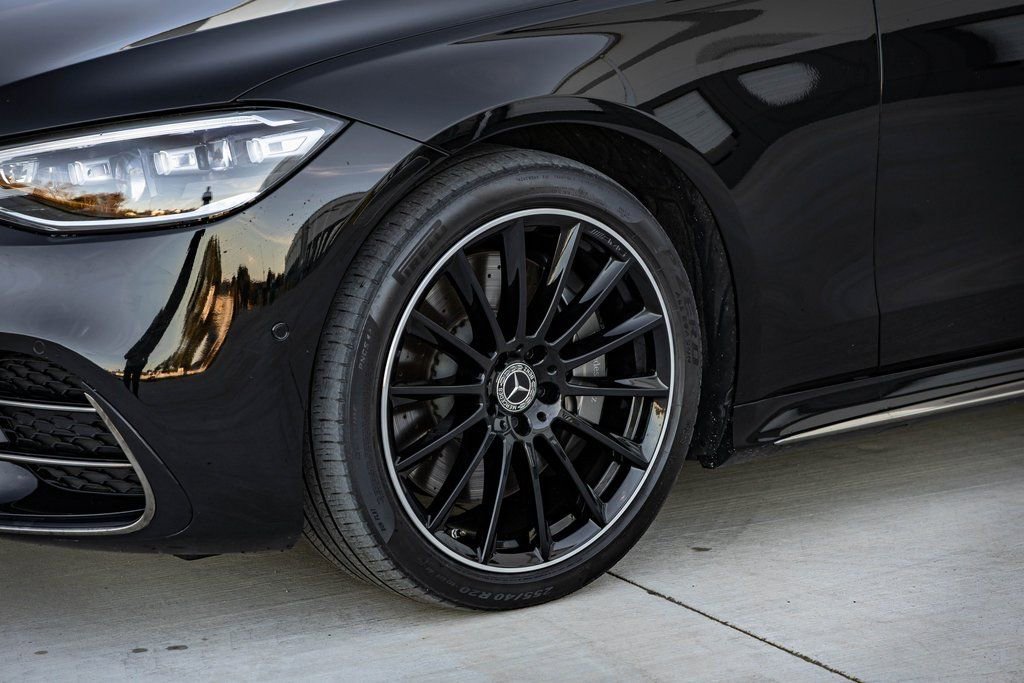 Used 2023 Mercedes-Benz S 500 4MATIC w/ AMG Line image 6