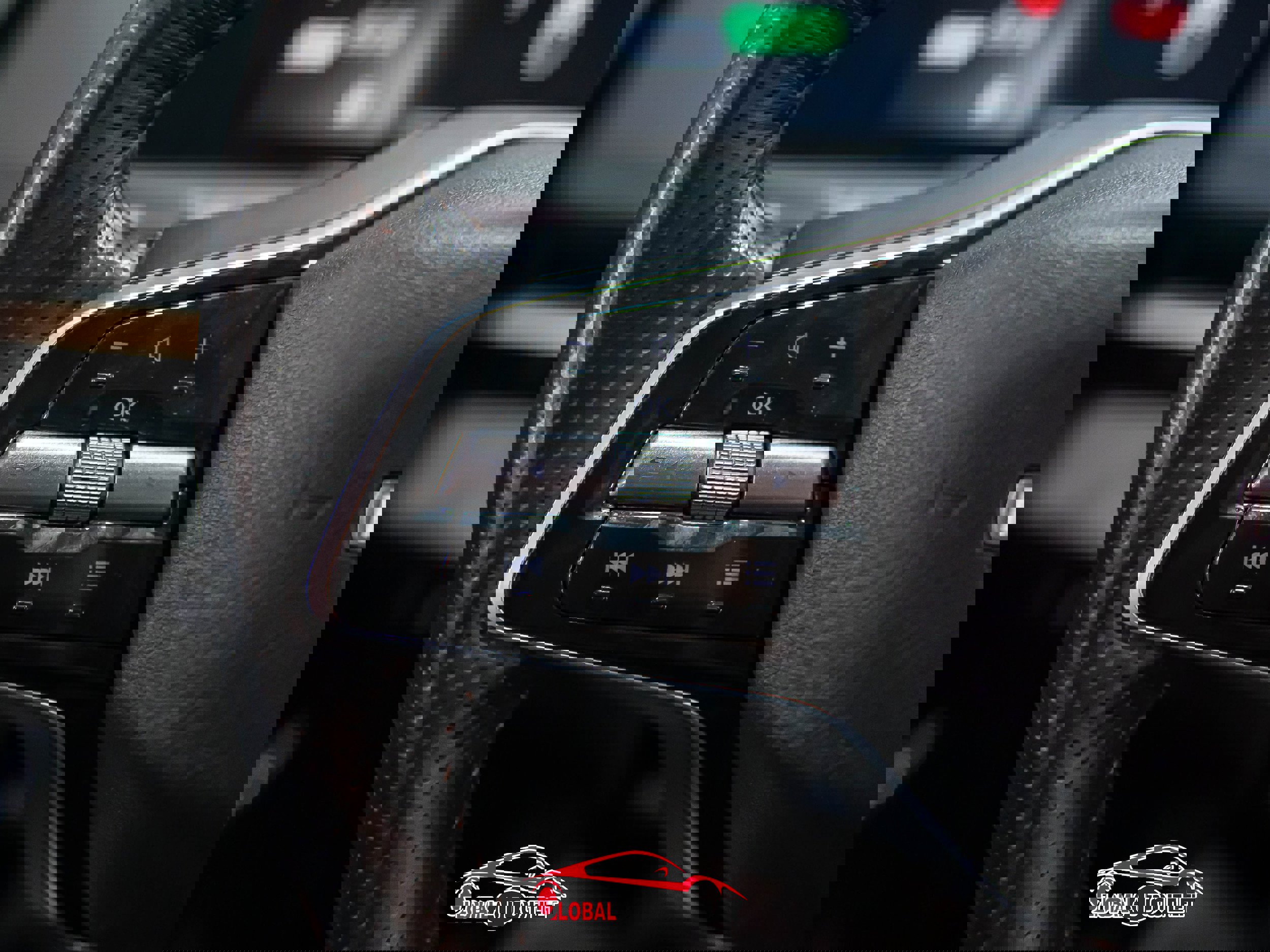 Used 2023 Nissan Ariya AWD image 25