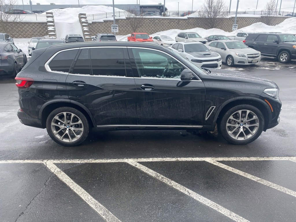 Certified 2023 BMW X5 xDrive40i w/ Premium Package image 3