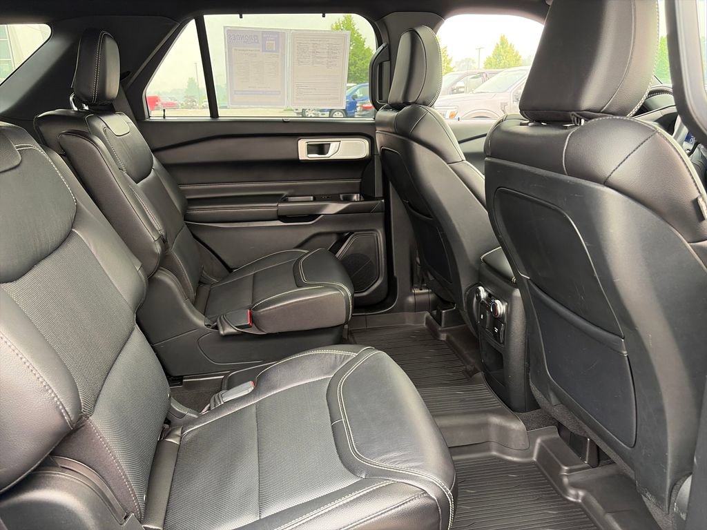 Used 2020 Ford Explorer ST w/ Premium Technology Package AWD/4WD image 33