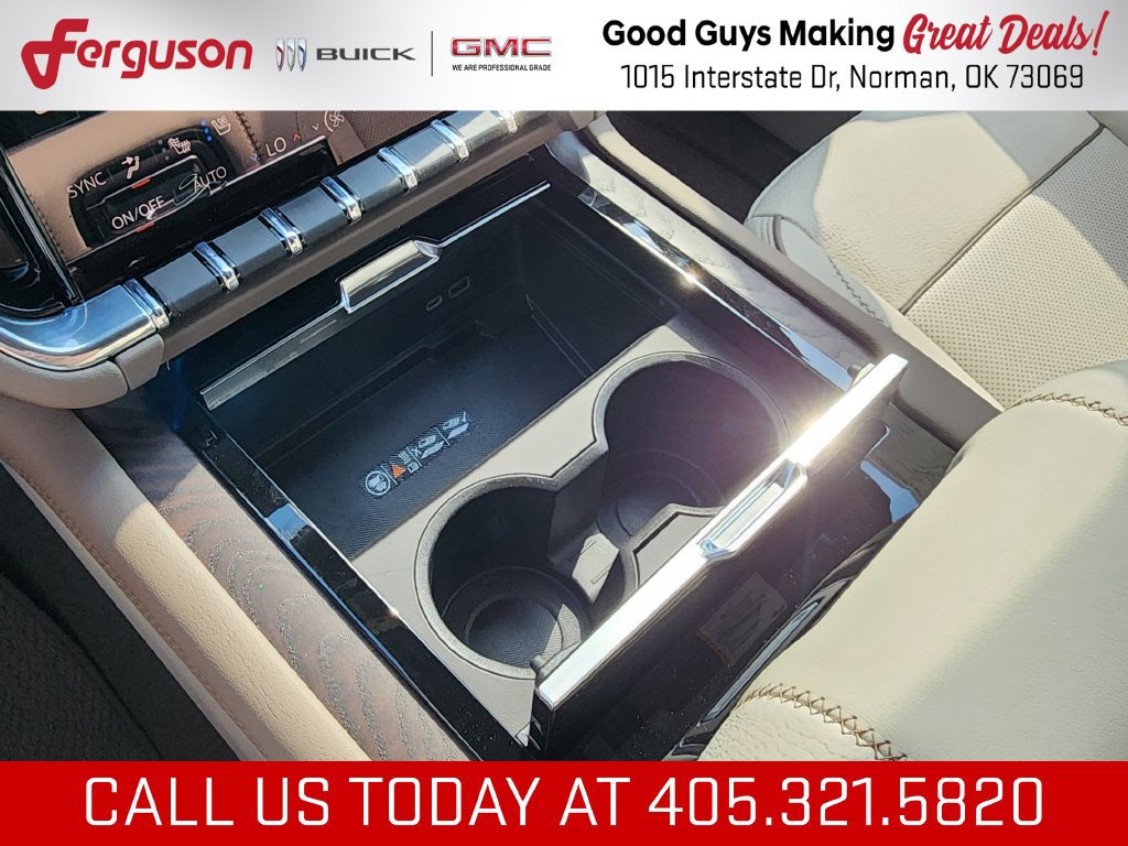 New 2026 GMC Yukon Denali w/ Denali Reserve Package AWD/4WD image 36