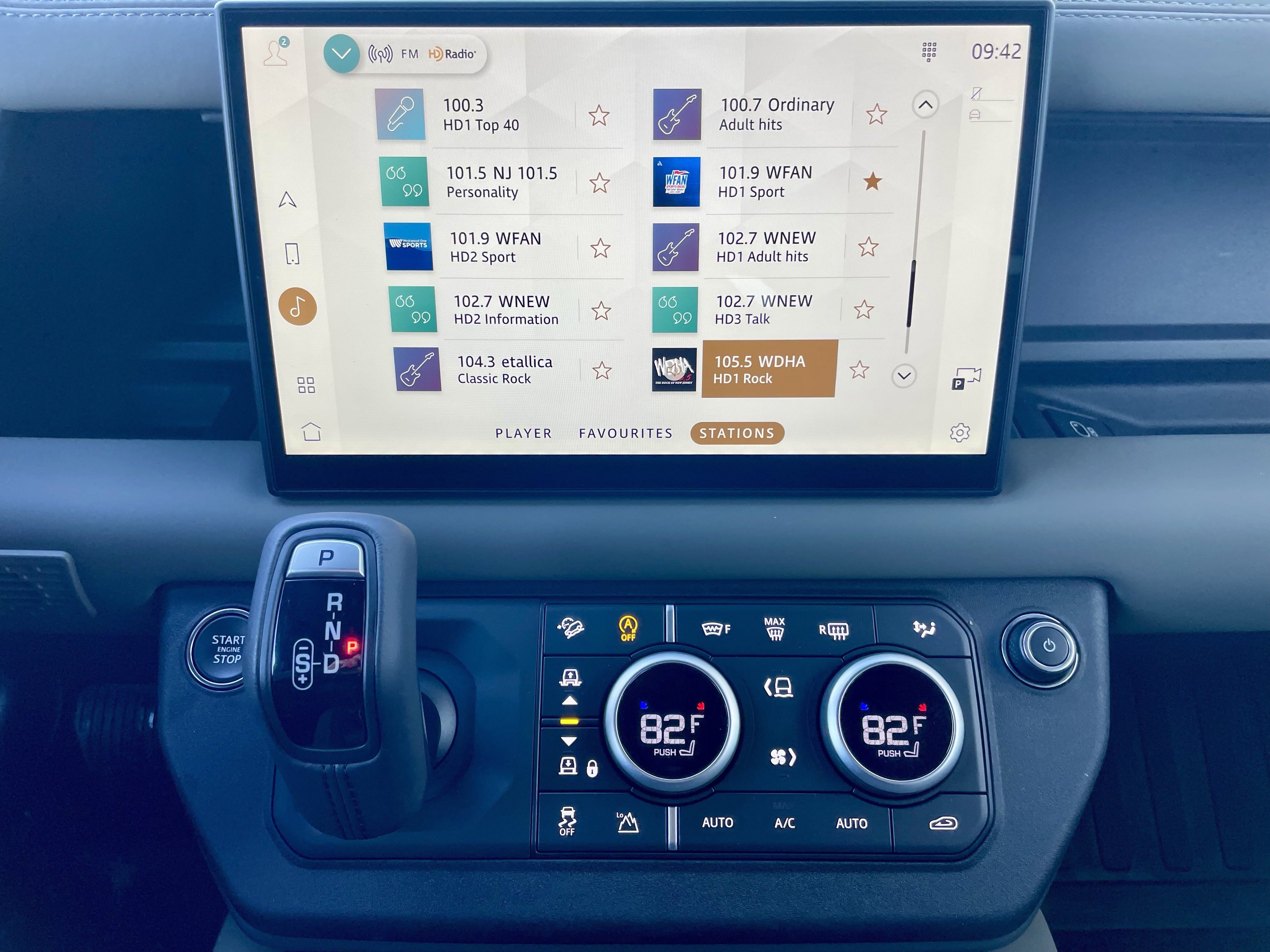 Used 2025 Land Rover Defender 110 X-Dynamic SE image 60