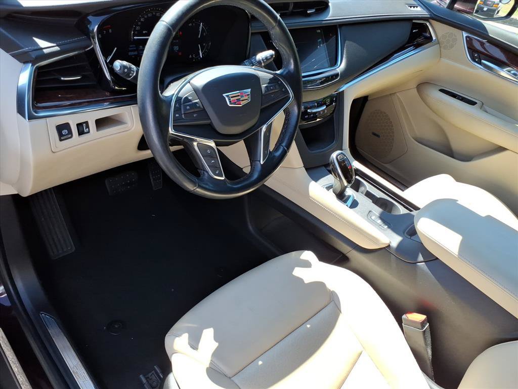 Used 2018 Cadillac XT5 Premium Luxury AWD/4WD image 12