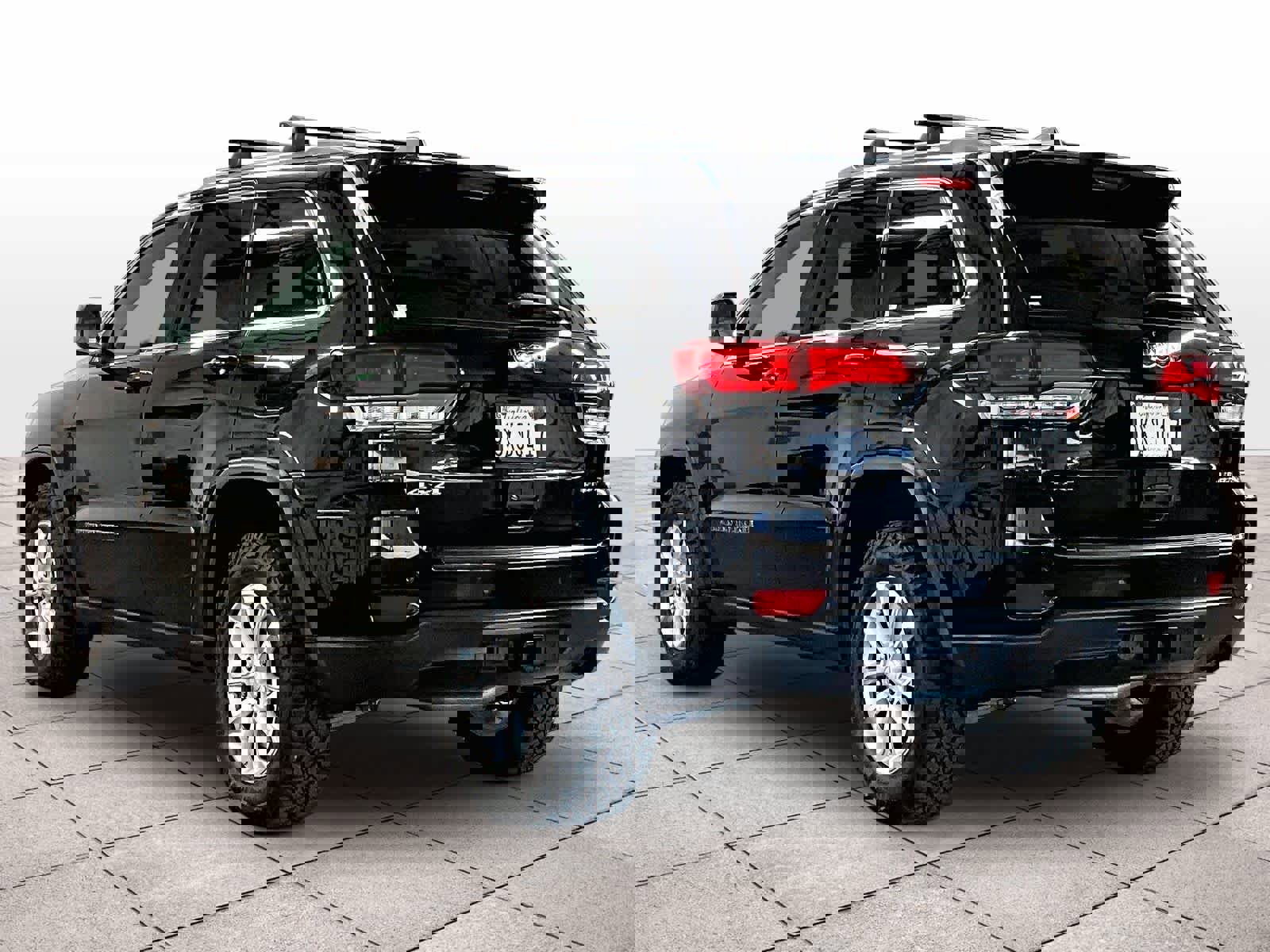 Used 2021 Jeep Grand Cherokee Laredo AWD/4WD image 14