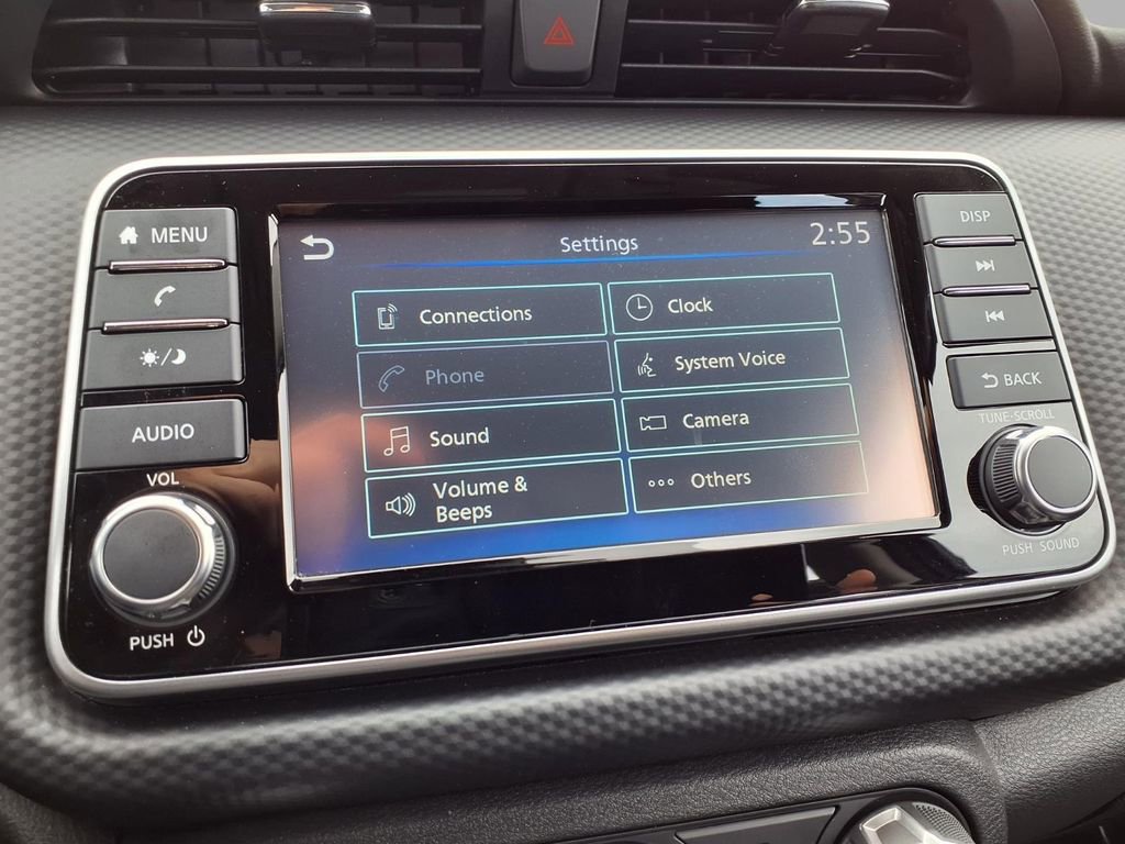 Certified 2025 Nissan Kicks Play S image 7