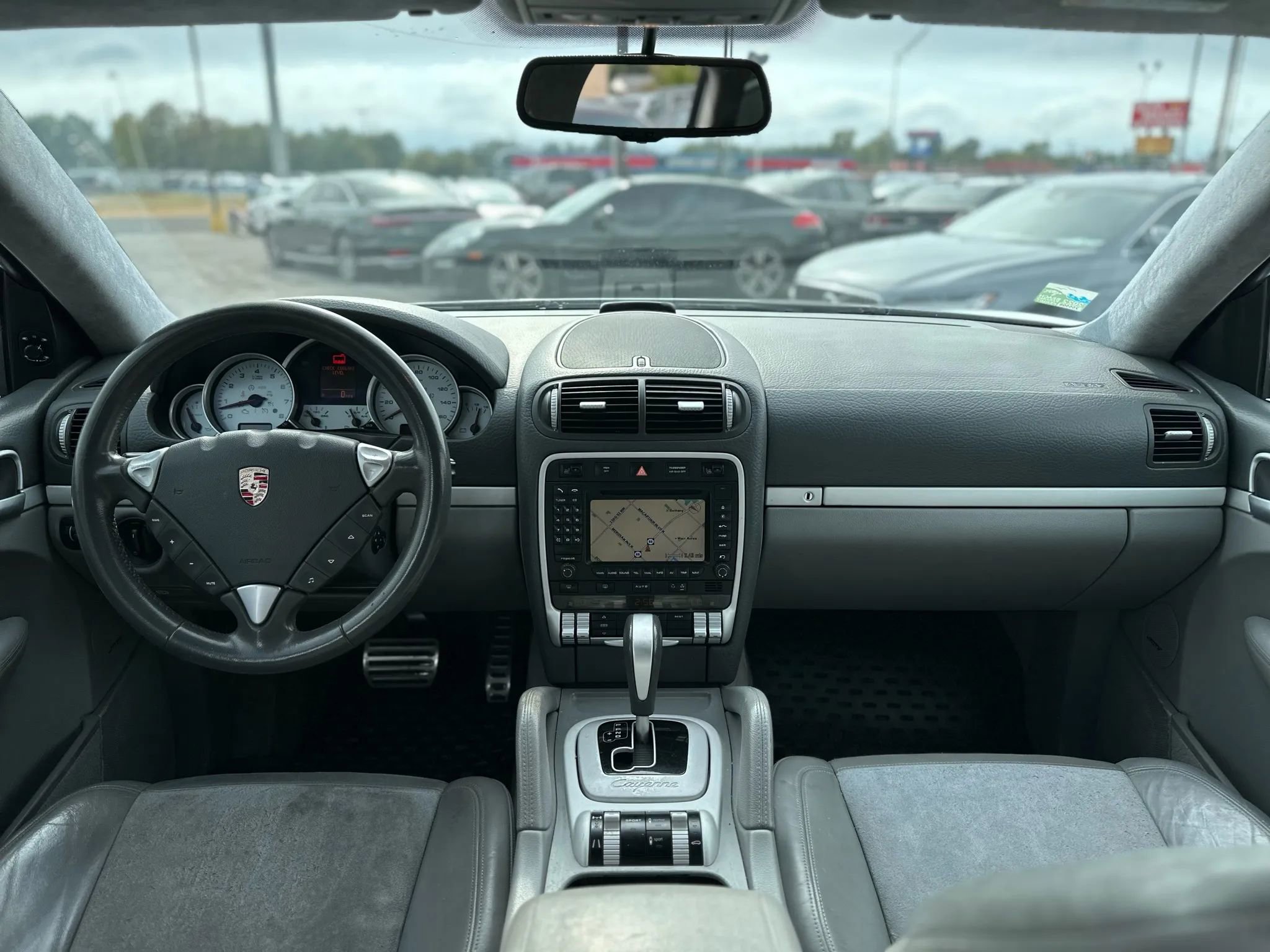 Used 2008 Porsche Cayenne GTS image 12