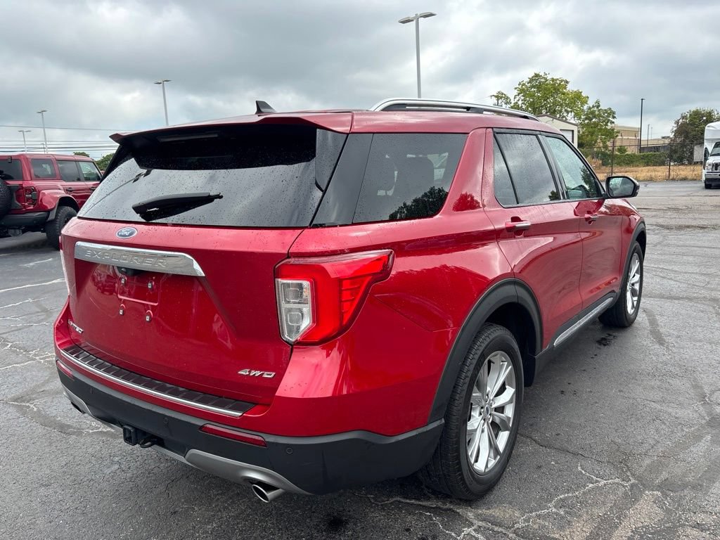 Used 2024 Ford Explorer Limited w/ Limited Technology Package AWD/4WD image 5