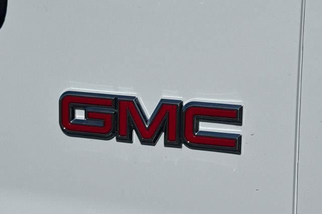 New 2026 GMC Savana 3500 w/ Driver Convenience Package RWD image 27
