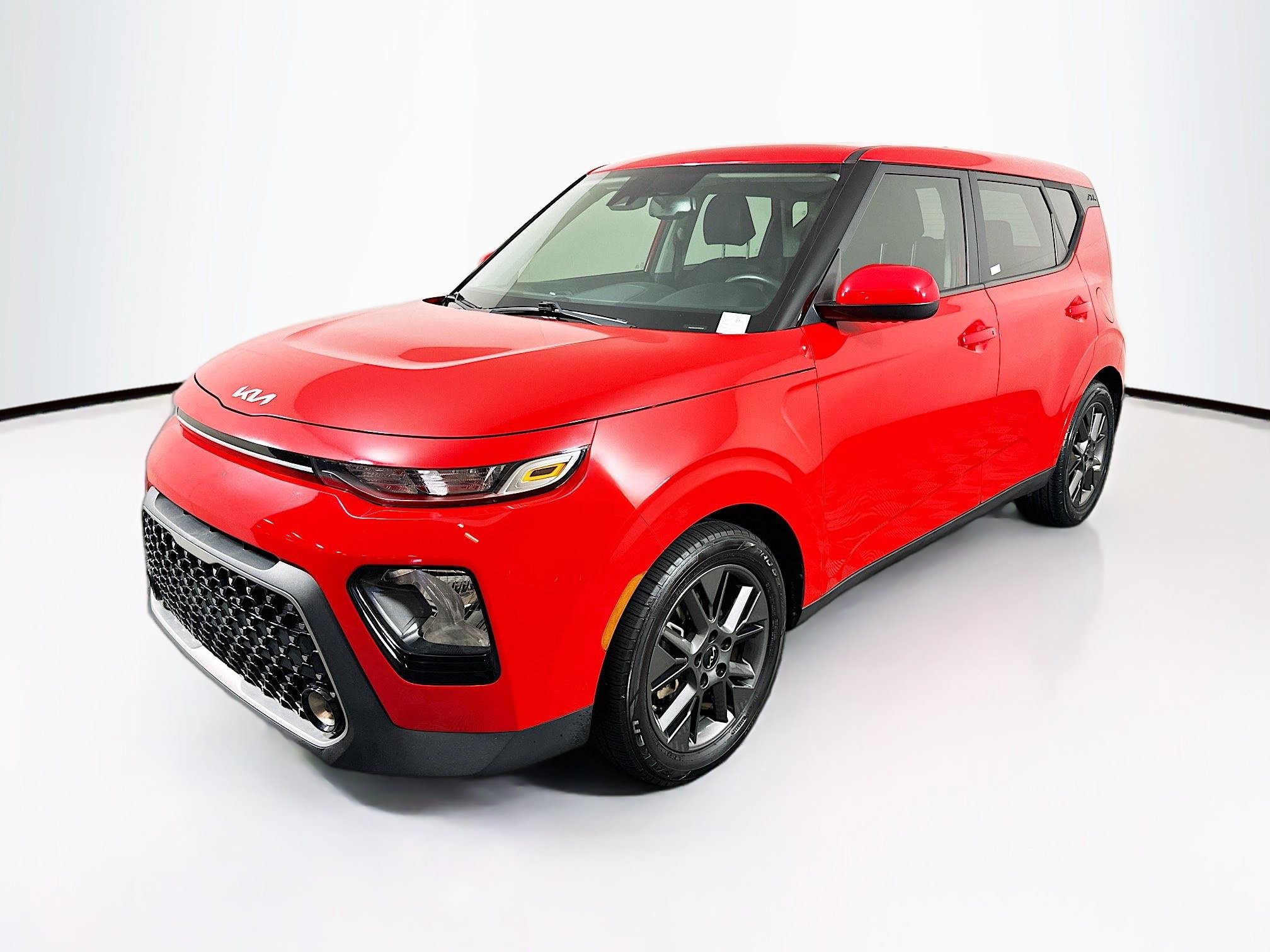 Used 2022 Kia Soul EX FWD image 3