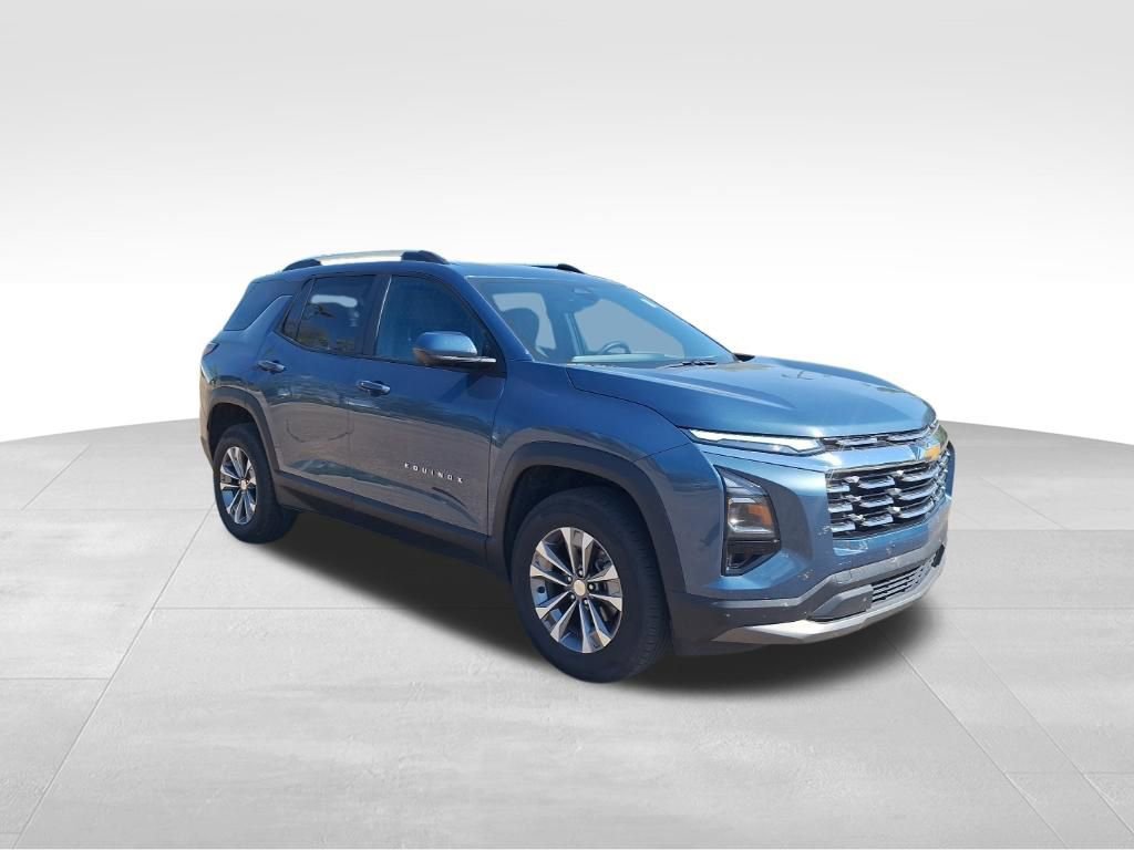 Used 2025 Chevrolet Equinox LT w/ Convenience Package II image 4