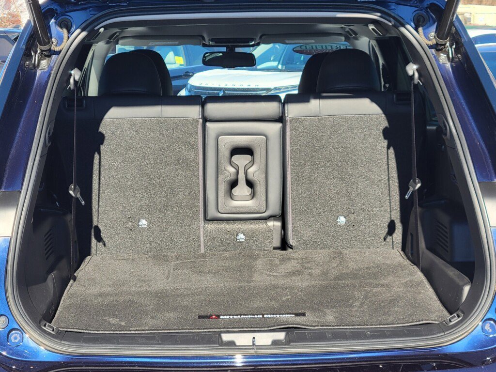 Used 2023 Mitsubishi Outlander SE image 26