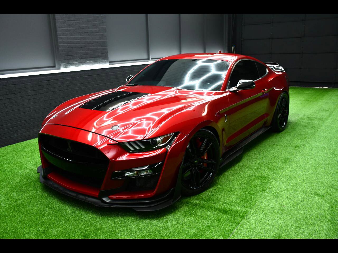 Used 2020 Ford Mustang Shelby GT500 w/ Handling Package image 1