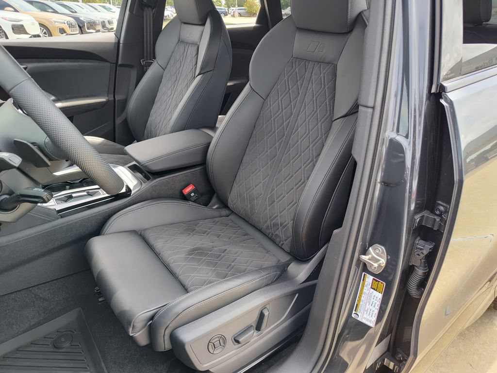 New 2025 Audi SQ5 Premium Plus AWD/4WD image 6