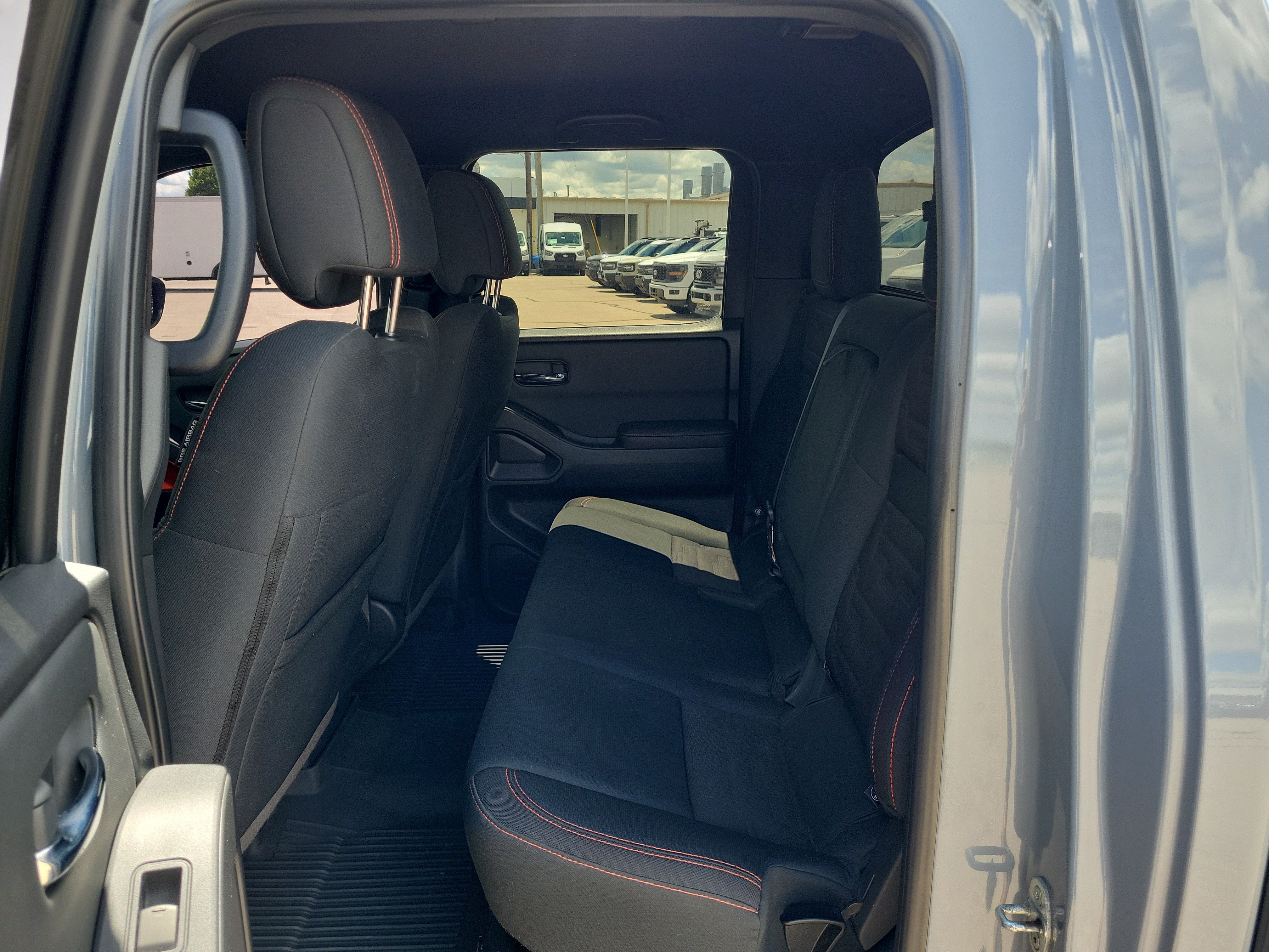 Used 2022 Nissan Frontier PRO-4X w/ Off-Road Protection Package AWD/4WD image 12