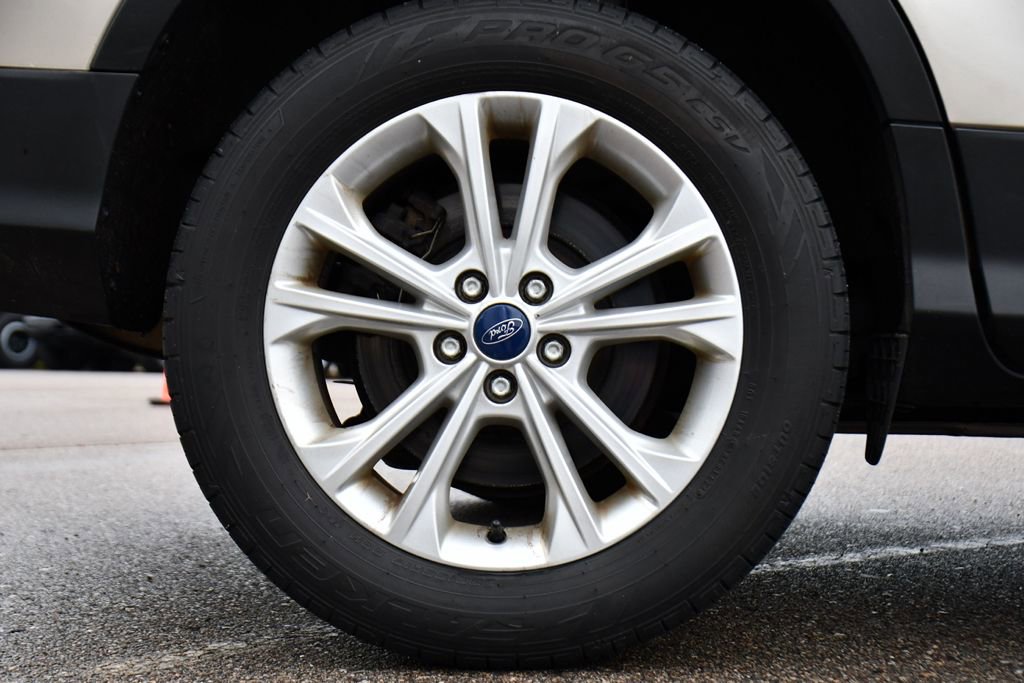 Used 2017 Ford Escape SE FWD image 32