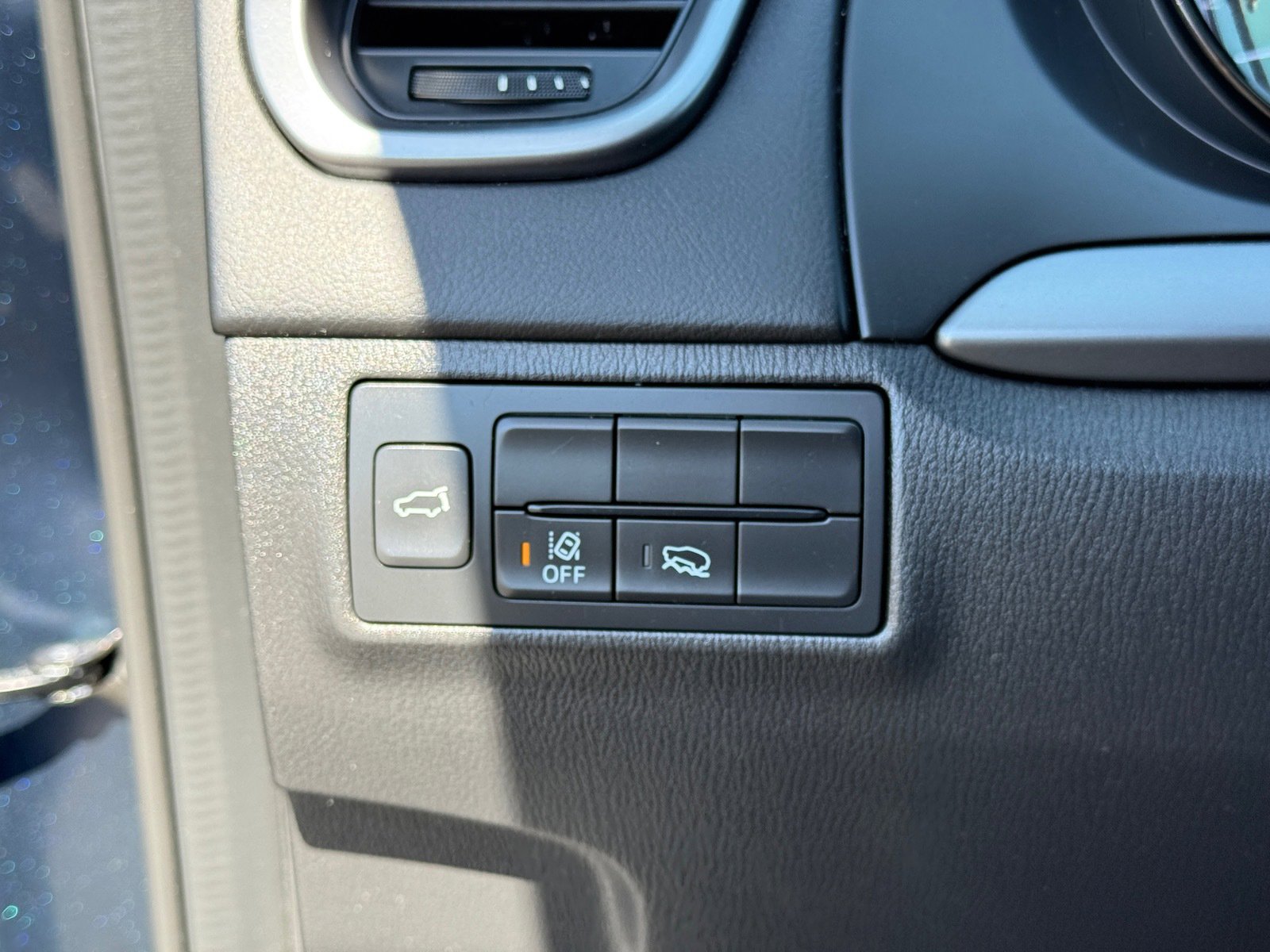 Used 2023 MAZDA CX-9 Touring image 21