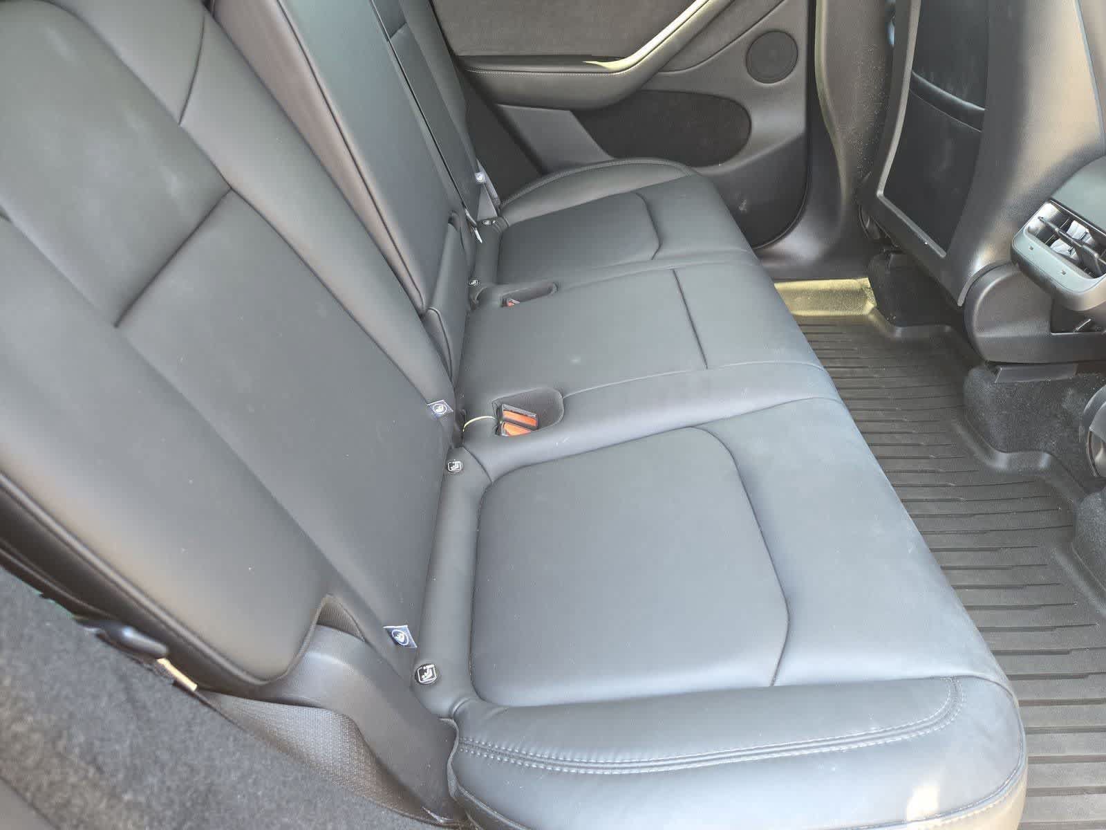 Used 2024 Tesla Model Y 2WD image 18