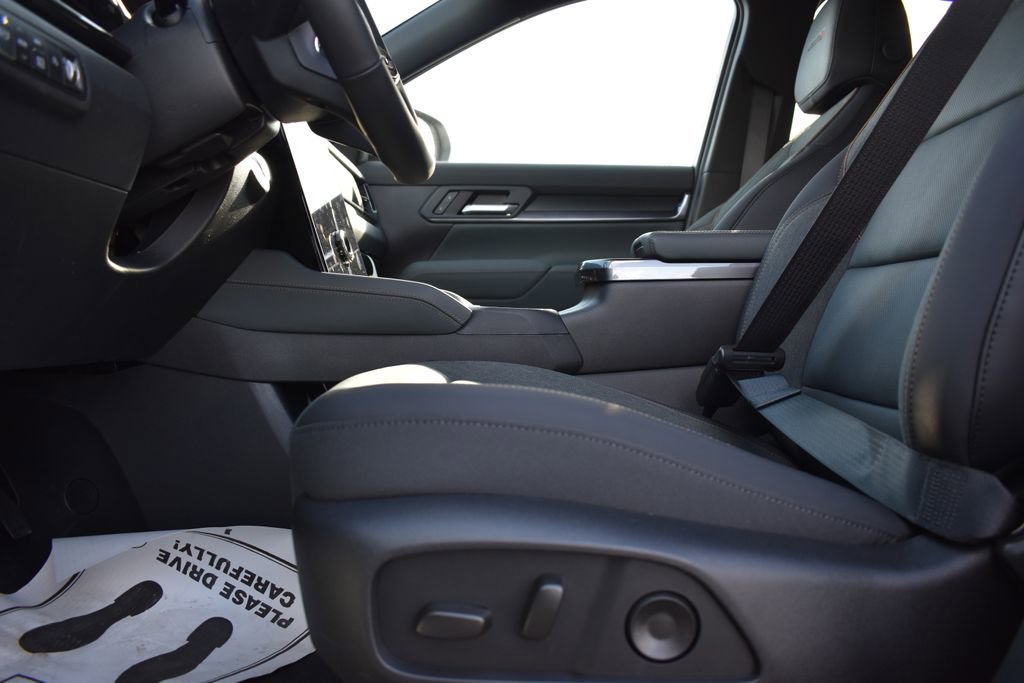 New 2026 GMC Terrain AT4 w/ Convenience Package III image 7