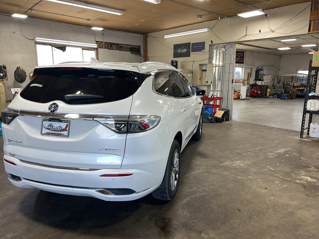 Used 2024 Buick Enclave Avenir w/ Avenir Technology Package AWD/4WD image 6