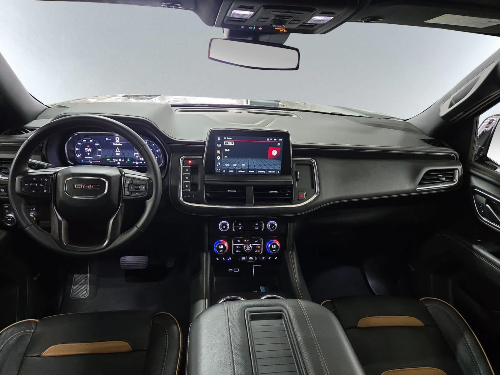 Used 2023 GMC Yukon AT4 w/ AT4 Premium Package AWD/4WD image 14