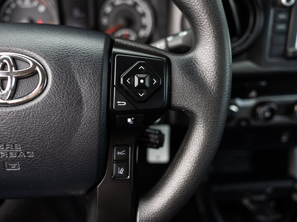 Used 2018 Toyota Tacoma SR w/ SR Convenience Package AWD/4WD image 14