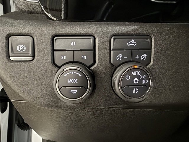 Used 2025 Chevrolet Silverado 2500 LT w/ Convenience Package image 15