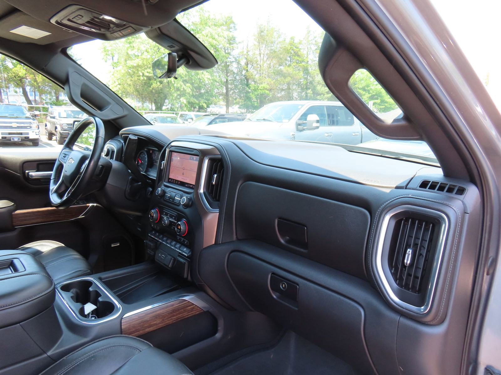 Used 2019 Chevrolet Silverado 1500 High Country AWD/4WD image 18