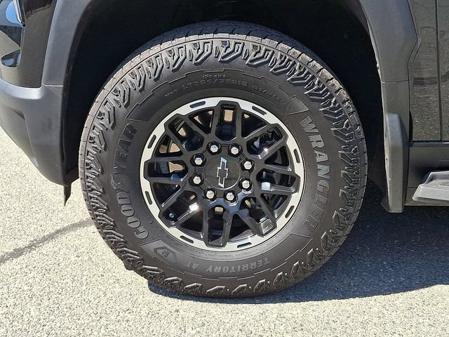 Used 2026 Chevrolet Silverado EV Trail Boss w/ Plus Package AWD/4WD image 8