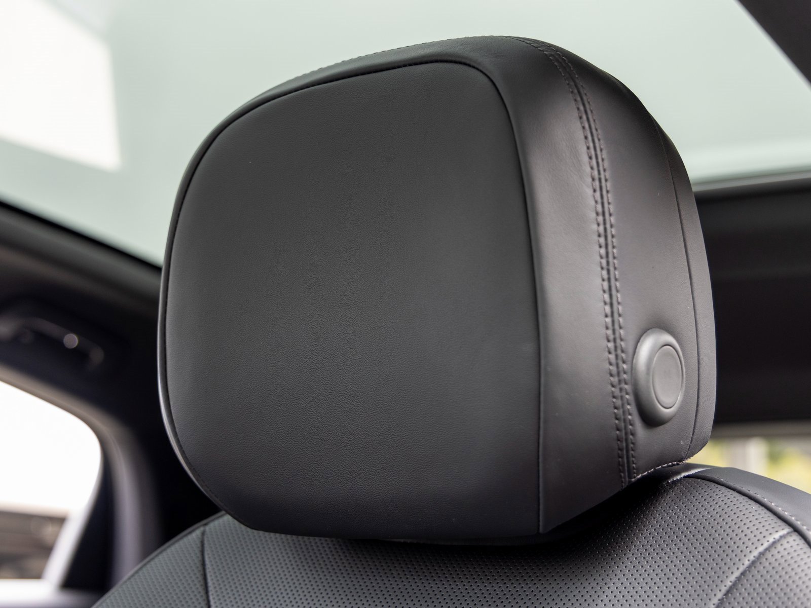 New 2026 Porsche Cayenne Coupe image 28