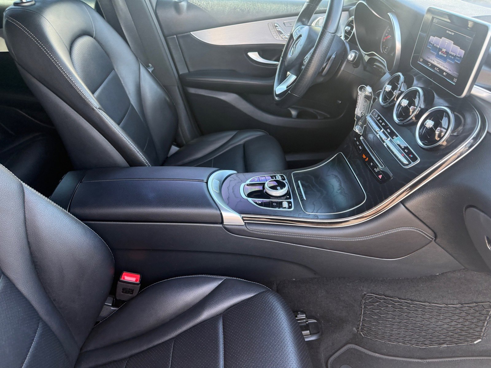 Used 2019 Mercedes-Benz GLC 300 image 19