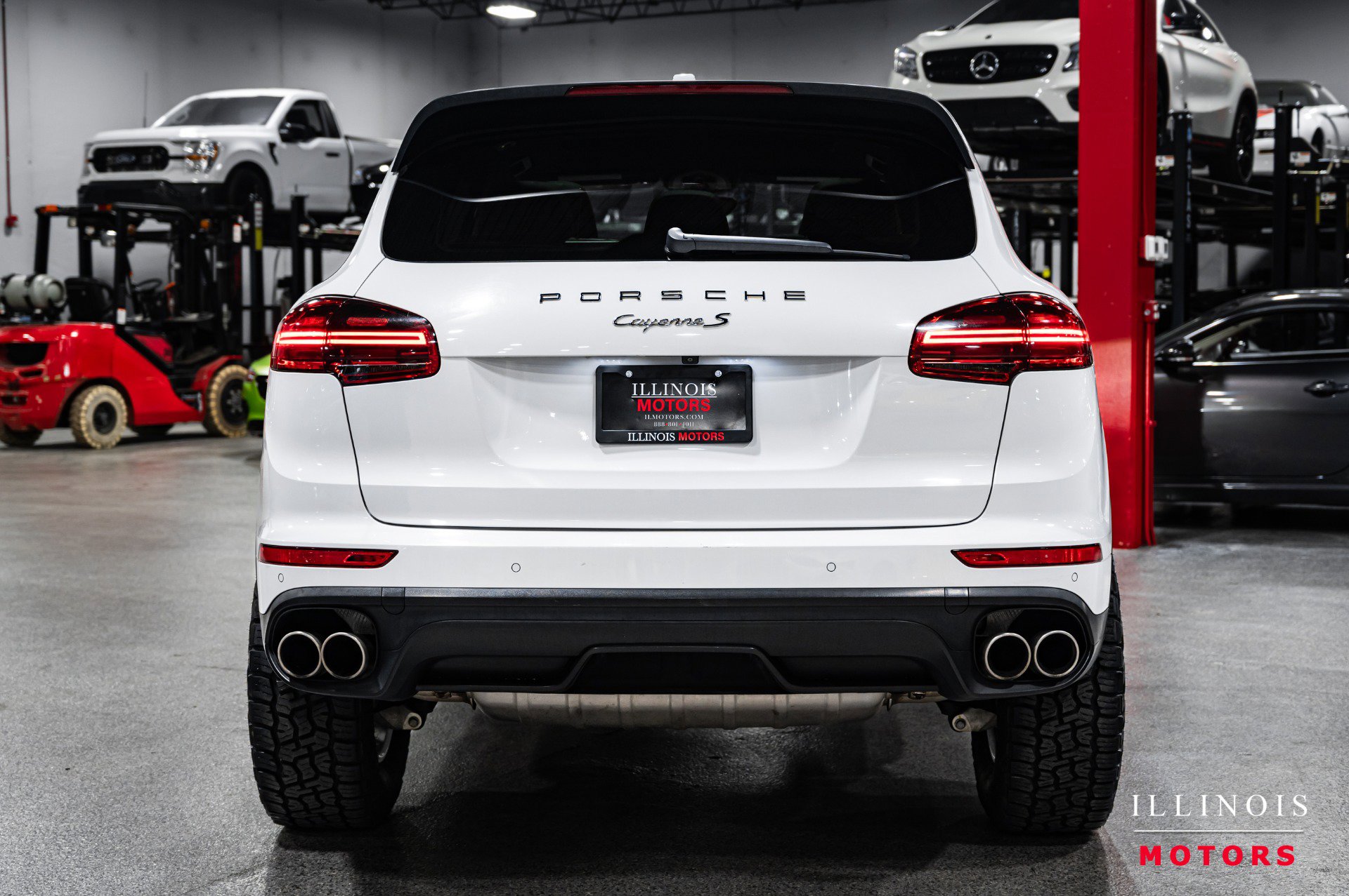 Used 2016 Porsche Cayenne S image 4