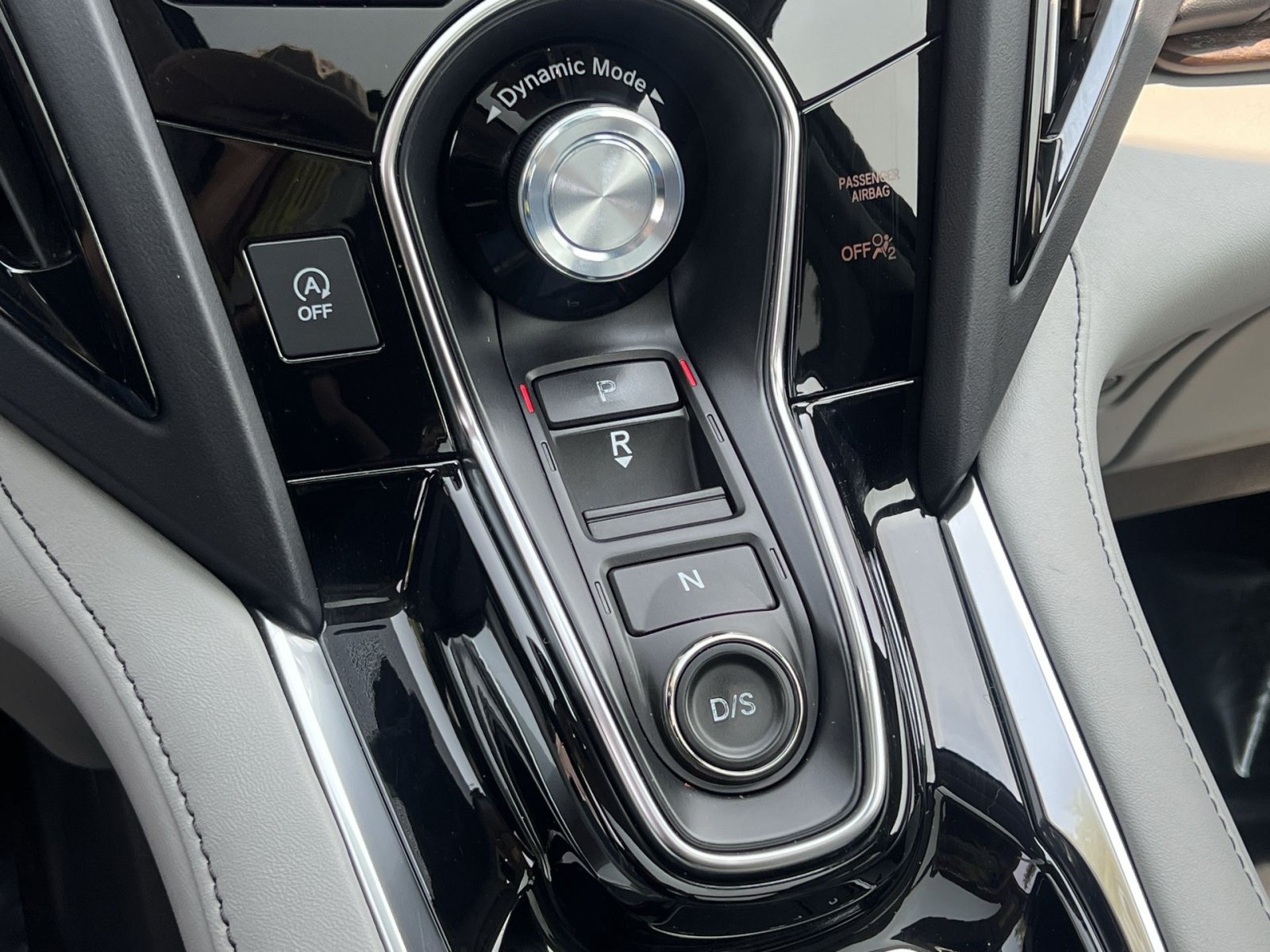Used 2019 Acura RDX AWD w/ Advance Package image 24
