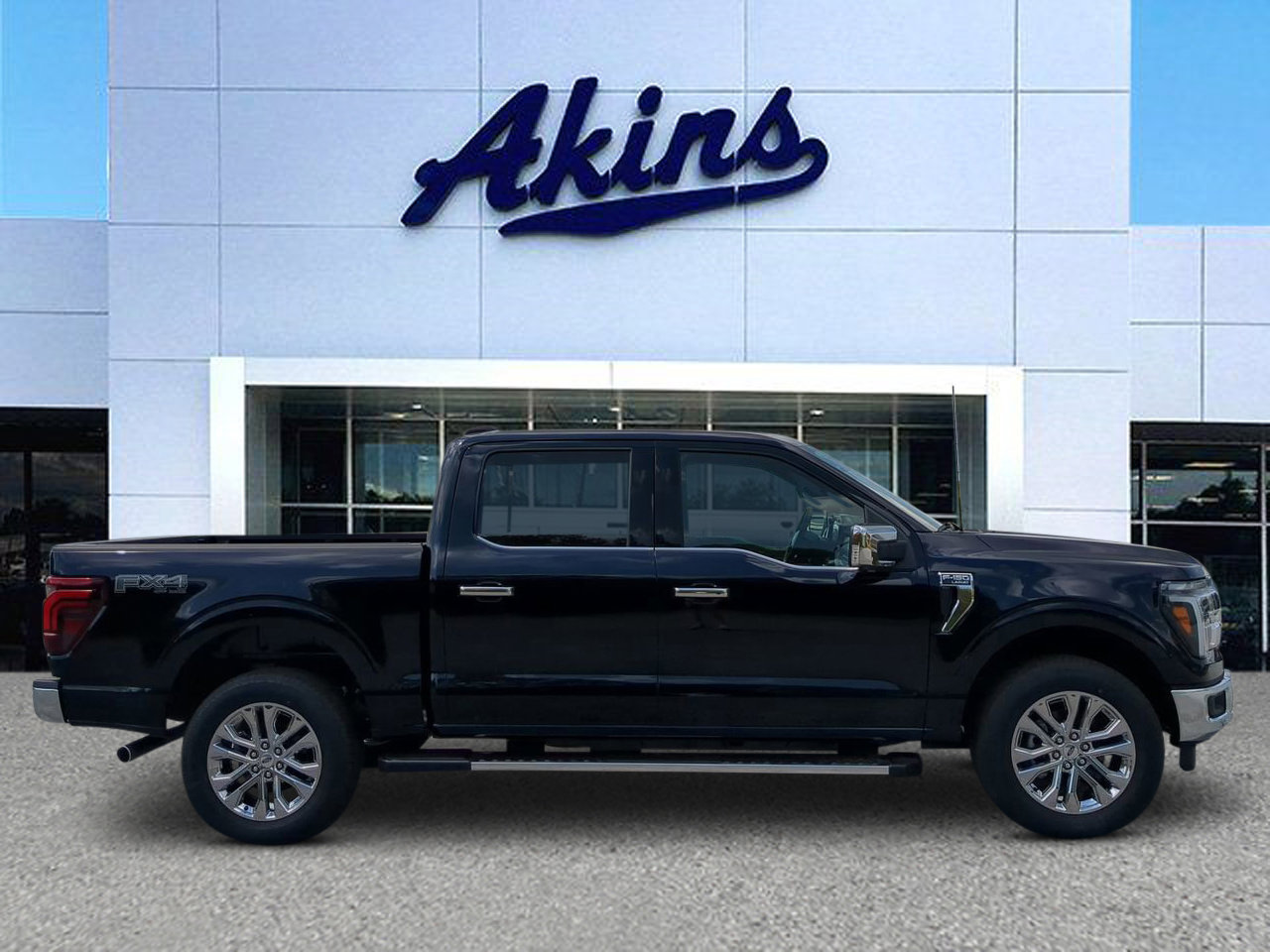 New 2025 Ford F150 Lariat w/ Equipment Group 501A Mid