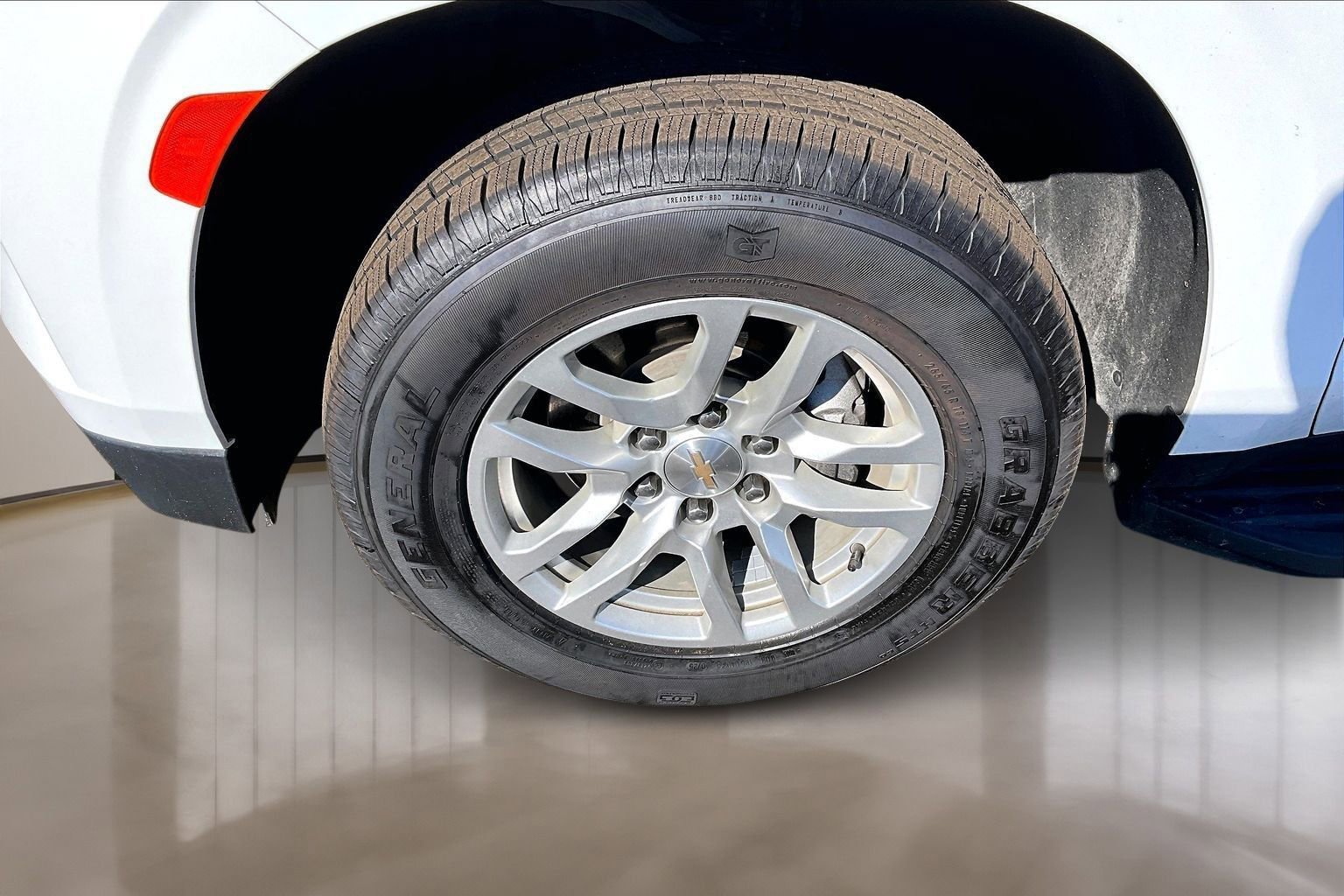 Used 2024 Chevrolet Tahoe LT image 35