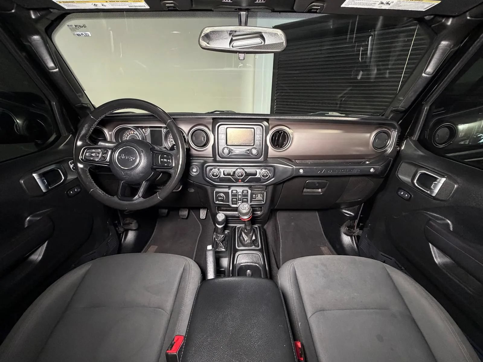Used 2018 Jeep Wrangler Unlimited Sport S AWD/4WD image 19