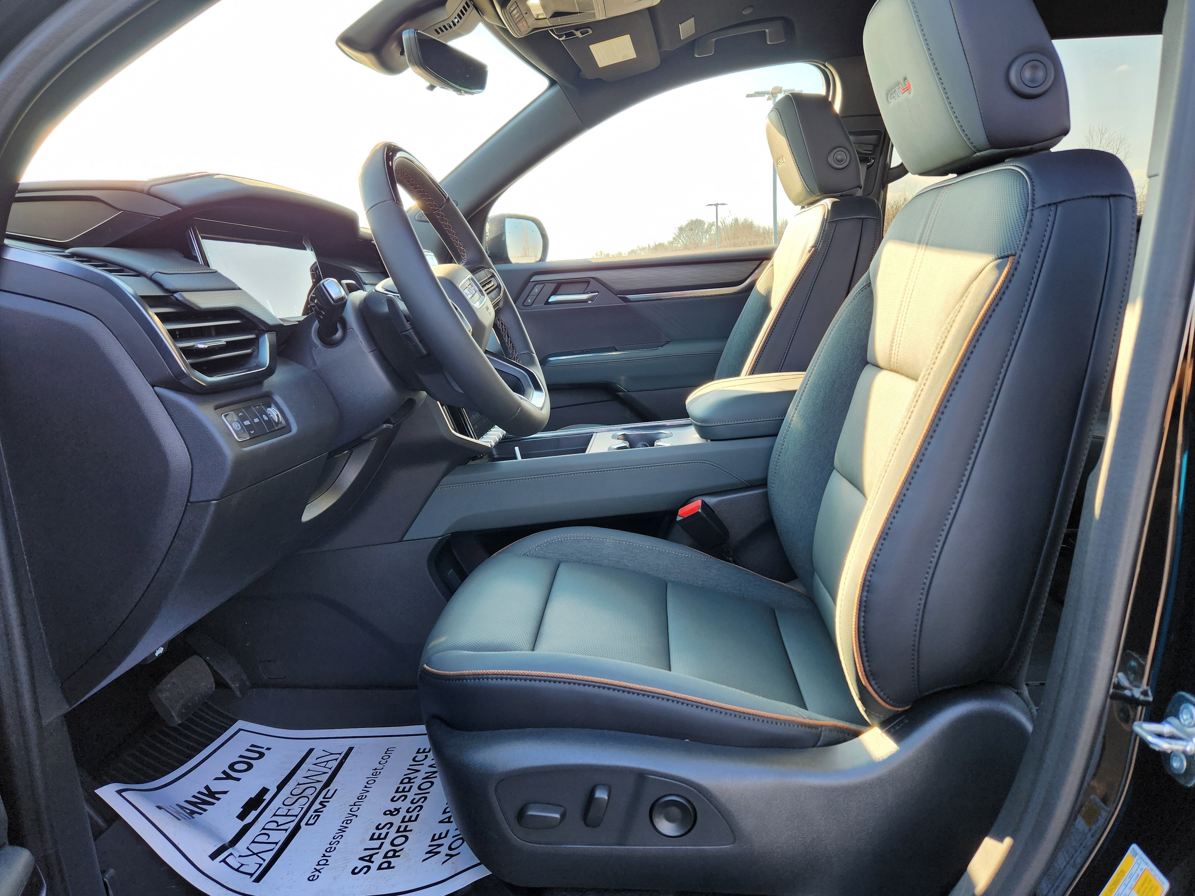 New 2026 GMC Acadia AT4 w/ Super Cruise Package image 10